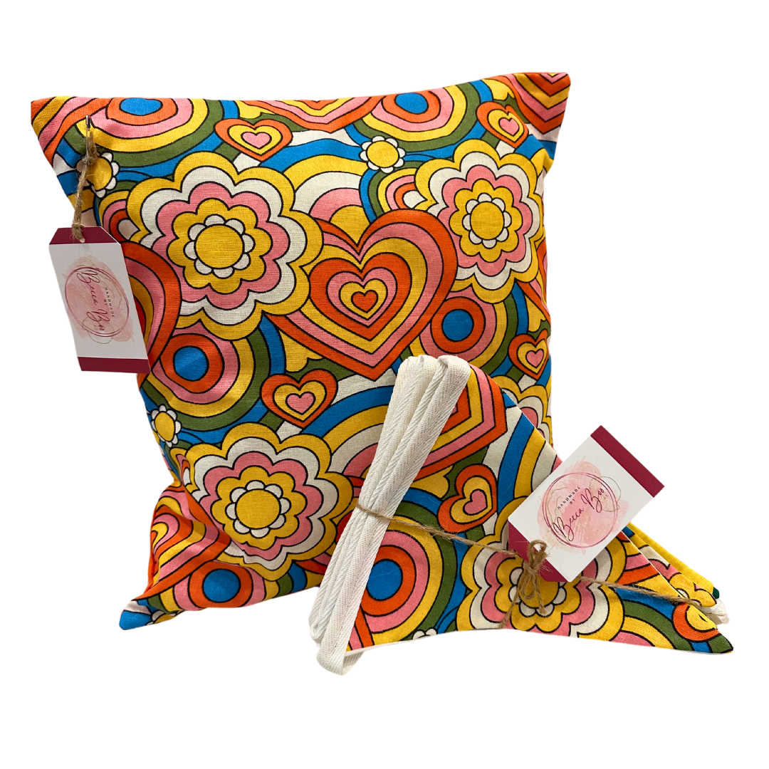 Retro Print Bunting and Cushion Set