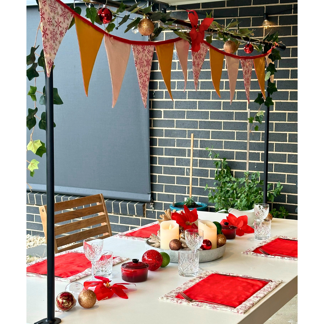 Christmas Placemat and Bunting Set (Red and Gold)